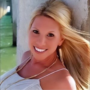 Meet your Posher, Stacey